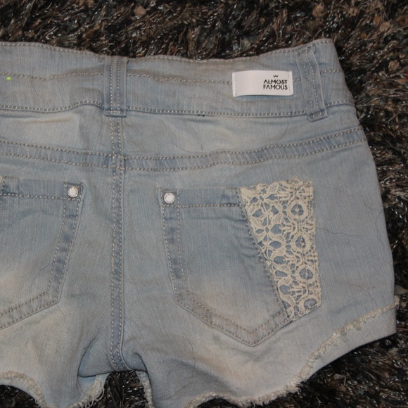 Lace Demin Jean Shorts 5 Light Wash - Picture 5 of 6